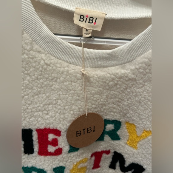 Seasons of snuggles Sherpa graphic pullover sweatshirt in ivory - Picture 4 of 5